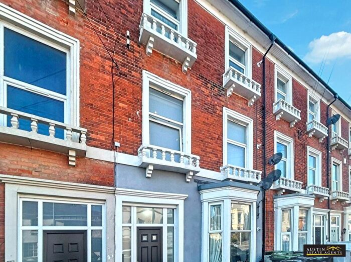 1 Bedroom Flat For Sale In Dorchester Road, Weymouth., DT4