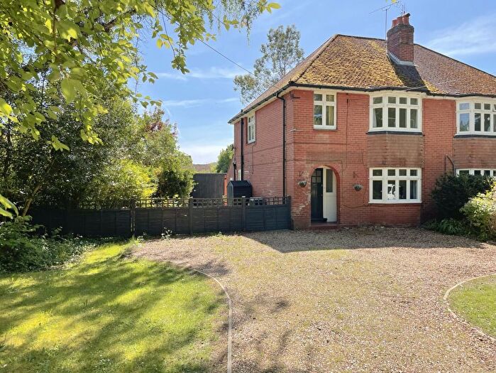 3 Bedroom Semi-Detached House To Rent In Poles Lane, Winchester, SO21