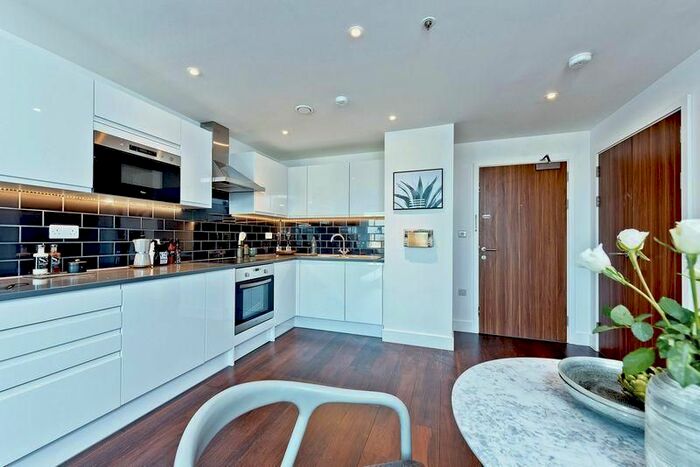 1 Bedroom Flat To Rent In Christchurch Road, London, SW19