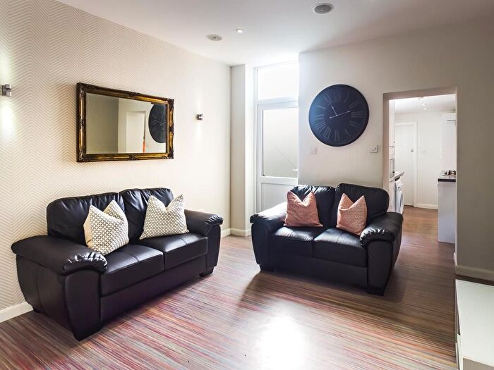 5 Bedroom Terraced House To Rent In Seaford Street, Stoke, ST4