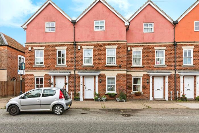 4 Bedroom Terraced House For Sale In Broad Street, Bungay, Suffolk, NR35