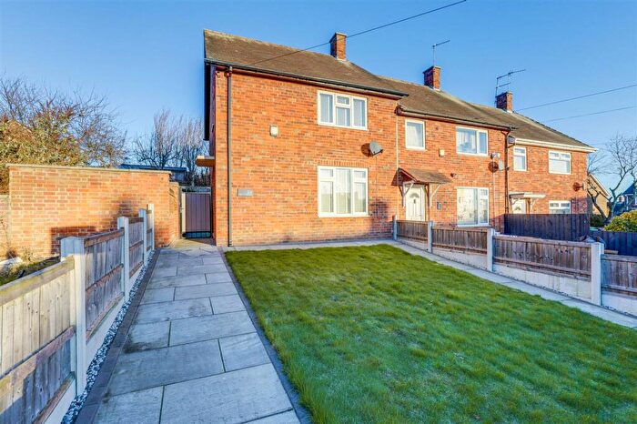 3 Bedroom End Of Terrace House For Sale In Hazel Hill Crescent, Nottingham, NG5