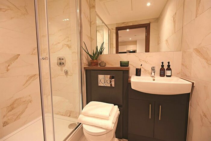 1 Bedroom Apartment To Rent In Wade Lane, Leeds, #, LS2