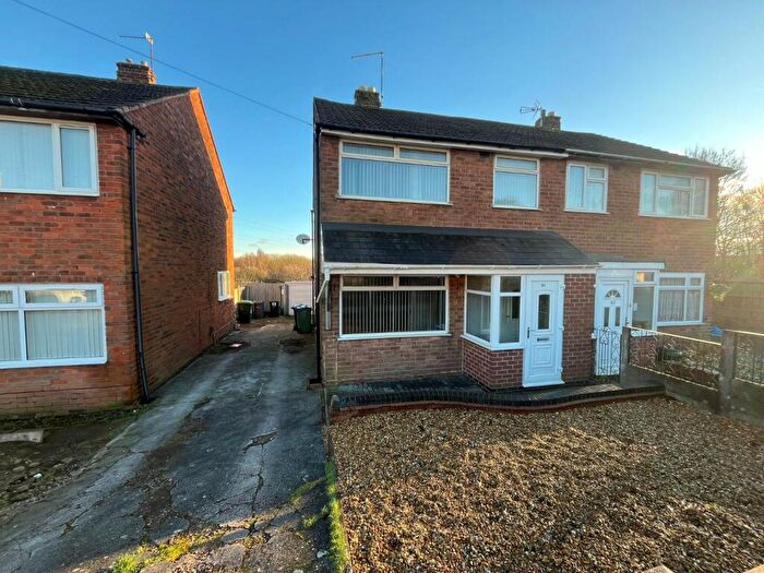3 Bedroom Semi-Detached House To Rent In Newbury Lane, Oldbury, B69
