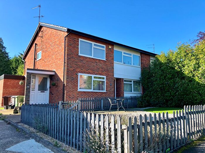 2 Bedroom Maisonette To Rent In Briar Road, St.Albans, AL4