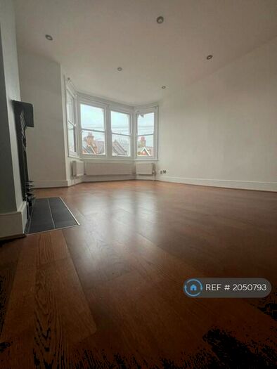 2 Bedroom Flat To Rent In Ewhurst Road, London, SE4