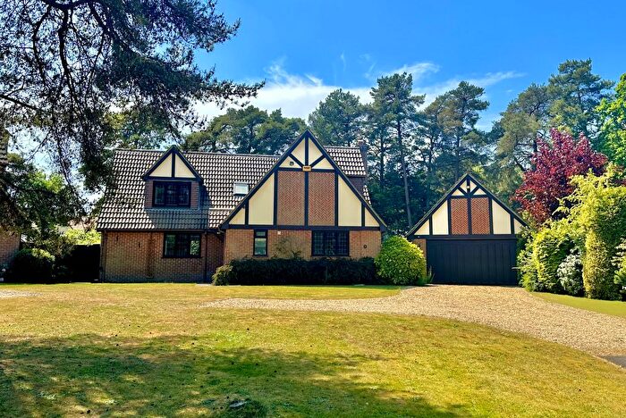 4 Bedroom Detached House For Sale In Evergreens, Lions Lane, Ashley Heath, Dorset, BH24