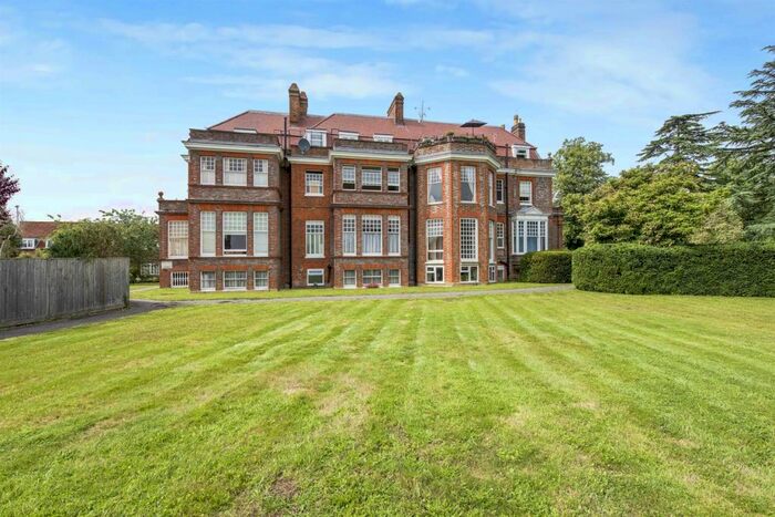 1 Bedroom Apartment To Rent In Rosehill House, Peppard Road, Reading, RG4