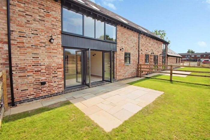 3 Bedroom Barn Conversion To Rent In Priory Road, Wolston, Coventry, CV8
