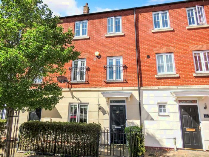 House To Rent In Banks Court, Eynesbury, St. Neots, Cambridgeshire, PE19