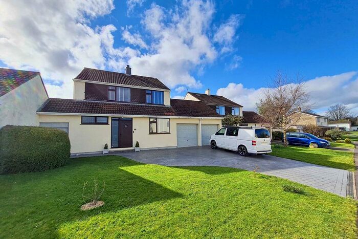 4 Bedroom Link Detached House For Sale In Parsons Mead, Flax Bourton, Bristol, BS48