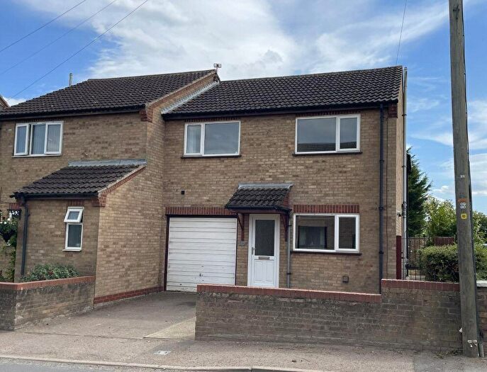 3 Bedroom Semi-Detached House For Sale In Main Street: Farcet, PE7