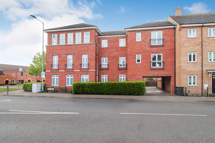 2 Bedroom Flat To Rent In Carmichael Drive, Shortstown, Bedford, MK42