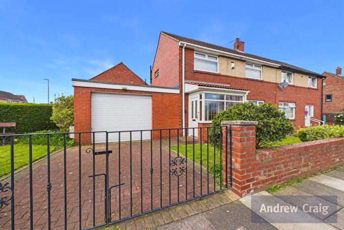 3 Bedroom Semi-Detached House For Sale In Brooke Avenue, Boldon Colliery, NE35