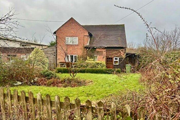 3 Bedroom Property To Rent In Battenhurst Road, Stonegate, Wadhurst, TN5