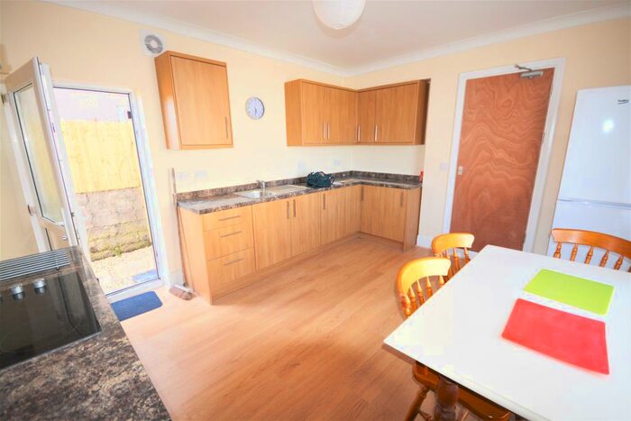 5 Bedroom House To Rent In Danygraig Road, Port Tenant, Swansea, SA1