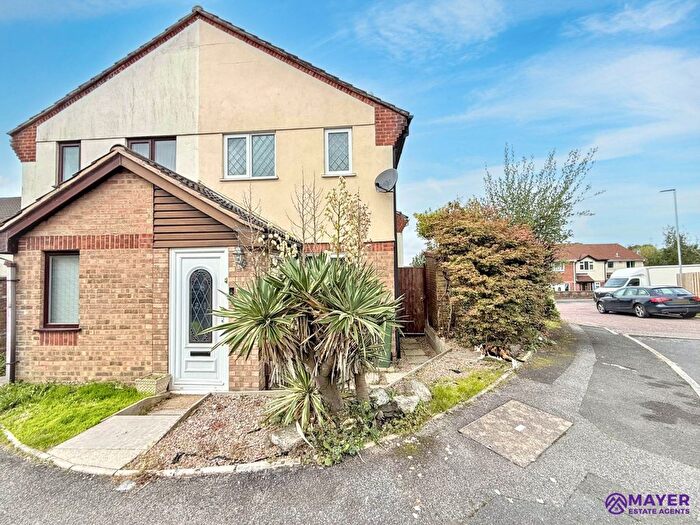 2 Bedroom End Of Terrace House For Sale In Aspen Gardens, Plympton, PL7