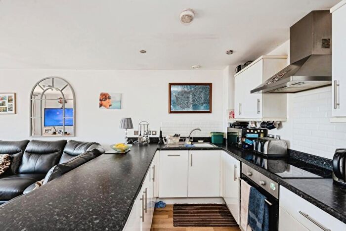 3 Bedroom End Of Terrace House For Sale In Kilvey Terrace, St. Thomas, Swansea, SA1