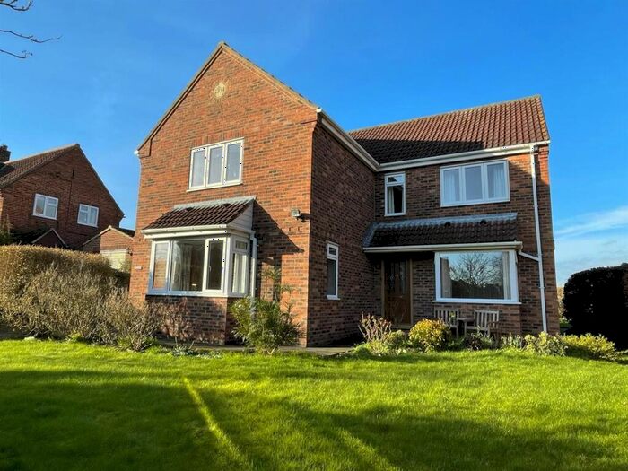 4 Bedroom Detached House For Sale In Deighton, DL6