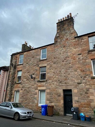 3 Bedroom Flat To Rent In James Street, Riverside, Stirling, FK8