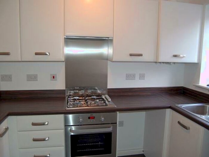 2 Bedroom Semi-Detached House To Rent In Newbury Crescent, Bourne, PE10