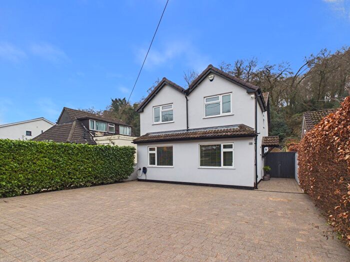 4 Bedroom Detached House For Sale In Marlow Bottom, Marlow, Buckinghamshire, SL7