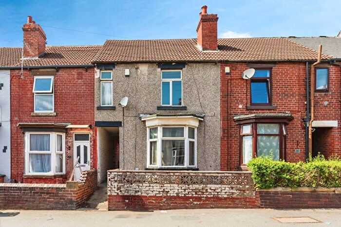 4 Bedroom Terraced House For Sale In Bellhouse Road, Sheffield, South Yorkshire, S5