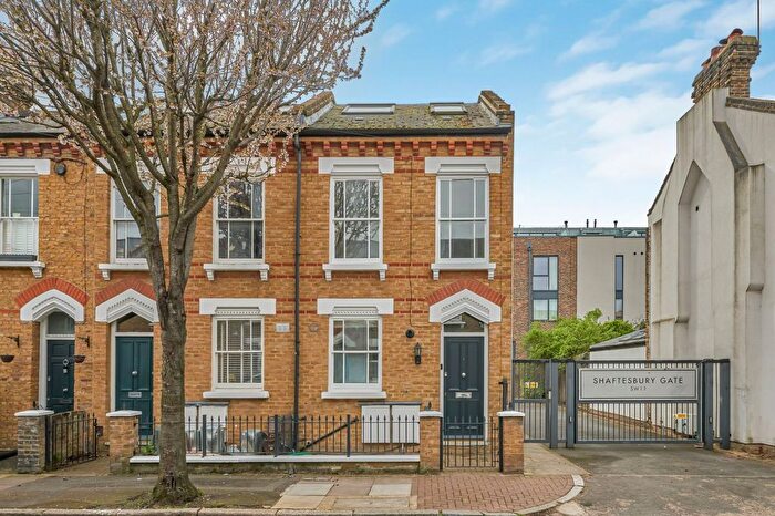 4 Bedroom Terraced House For Sale In Elsley Road, Battersea, London, SW11