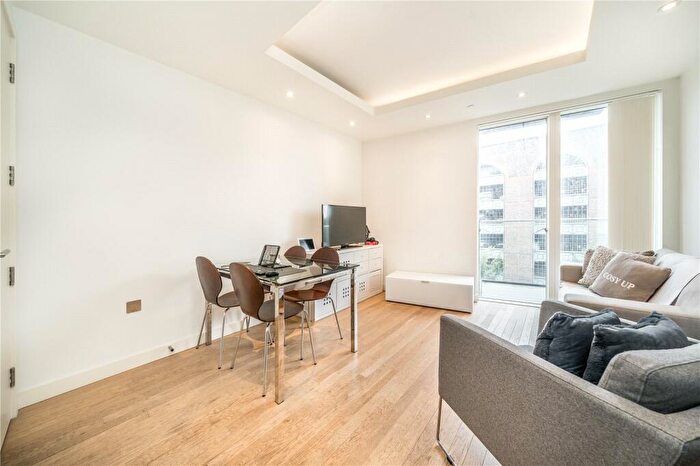 1 Bedroom Apartment To Rent In Cobblestone Square, London, E1W