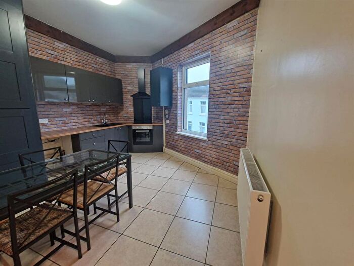 2 Bedroom Flat To Rent In Glanmor Road, Uplands, Swansea, SA2