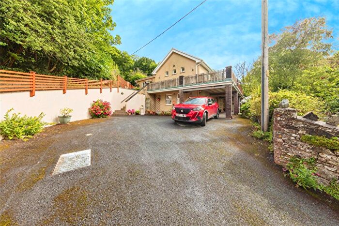 3 Bedroom Detached House For Sale In Llansteffan, Carmarthen, Carmarthenshire, SA33