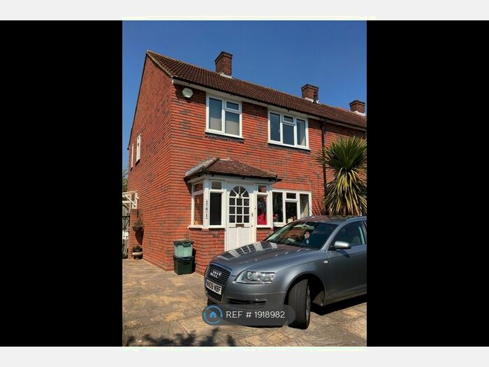 2 Bedroom Semi-Detached House To Rent In Manford Way, Chigwell, IG7