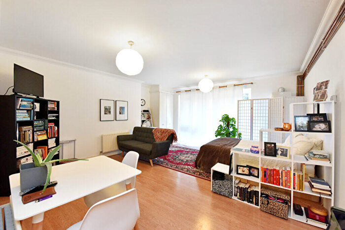 Studio To Rent In Studio Flat – Cheshire Street, Shoreditch, London, E2