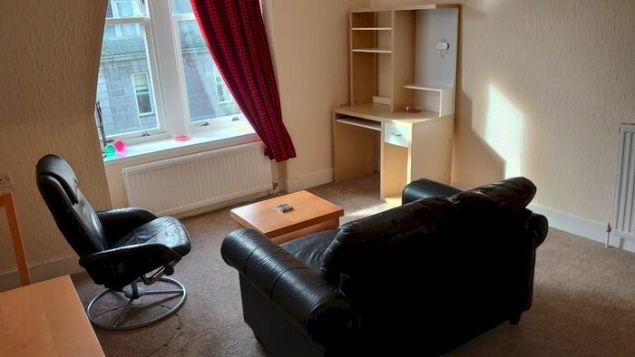1 Bedroom Flat To Rent In Rosemount Viaduct, City Centre, Aberdeen, AB25
