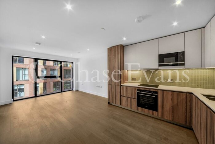 1 Bedroom Apartment To Rent In Belfield Mansions, Park & Sayer, Elephant And Castle, SE17