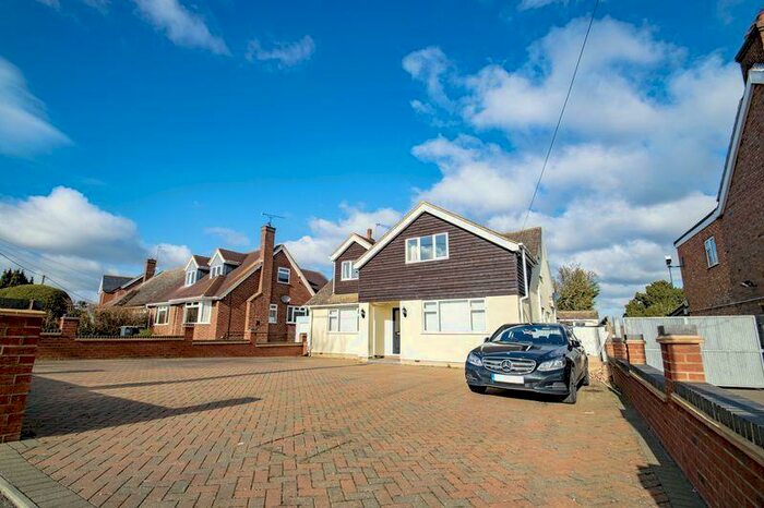4 Bedroom Detached House To Rent In Station Road, Flitwick, Bedfordshire, MK45