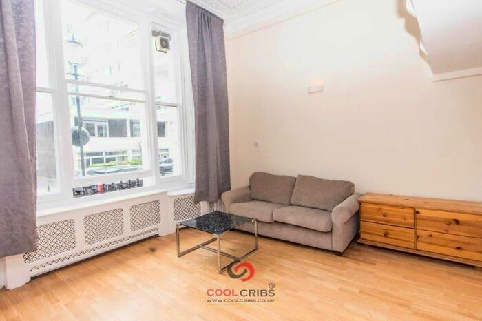 Studio To Rent In Linden Gardens, Notting Hill Gate, London, W2