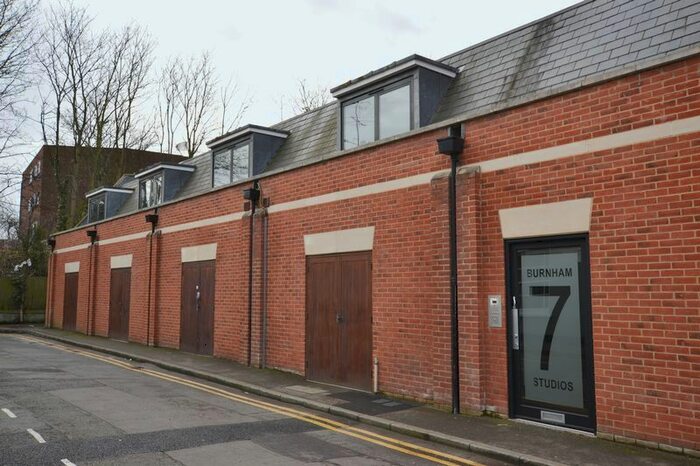 1 Bedroom Flat To Rent In Burnham Street, Kingston, KT2