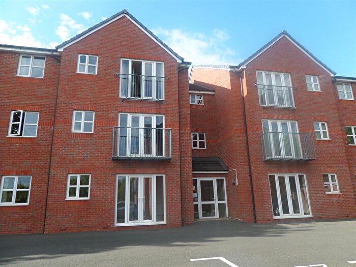 2 Bedroom Property To Rent In Pendlebury Close, Walsall, WS2