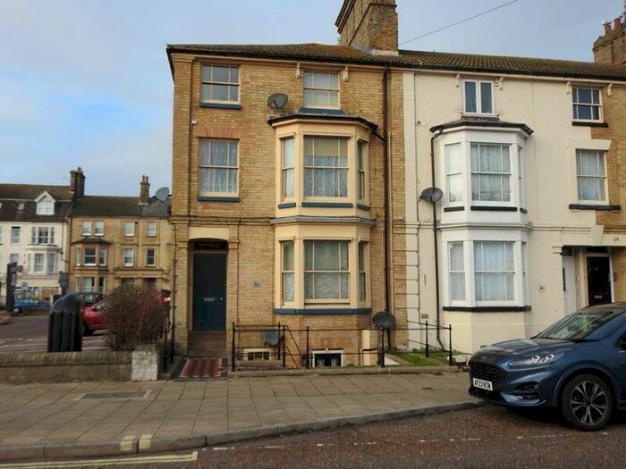 1 Bedroom Flat To Rent In Marine Parade, Lowestoft, NR33
