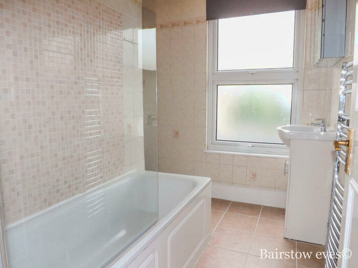 2 Bedroom House To Rent In Shernhall Street, Walthamstow, E17