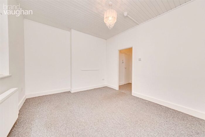 1 Bedroom Flat To Rent In Sussex Square, Brighton, East Sussex, BN2