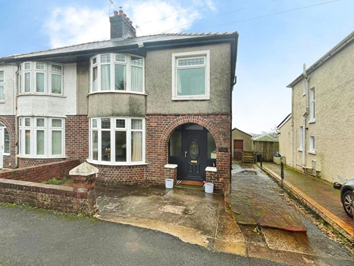 3 Bedroom Semi-Detached House For Sale In Priory Avenue, Bridgend, CF31