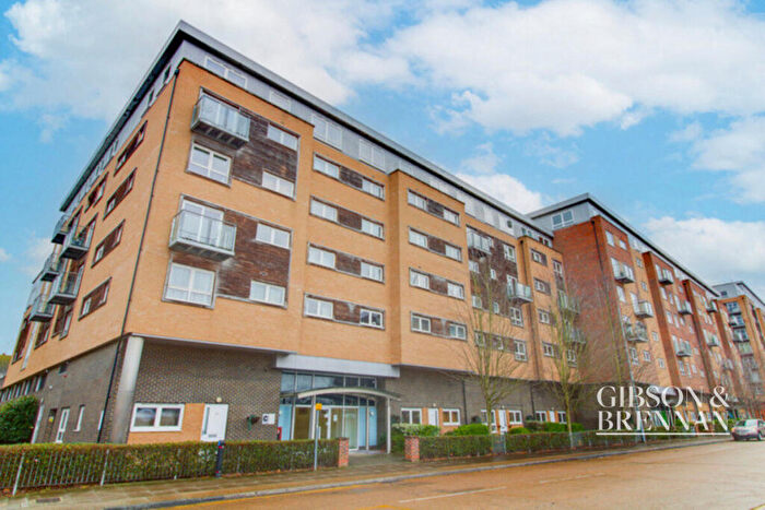 1 Bedroom Flat For Sale In Cherrydown East, Basildon, SS16