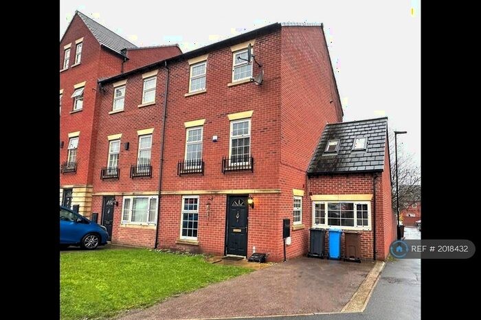 6 Bedroom Semi-Detached House To Rent In Fay Crescent, Sheffield, S9