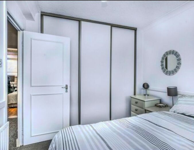 4 Bedroom Maisonette To Rent In Tomlinson Close, London, E2