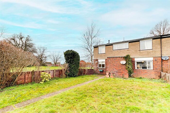 3 Bedroom Property To Rent In Rydelands, Cranleigh, Surrey, GU6