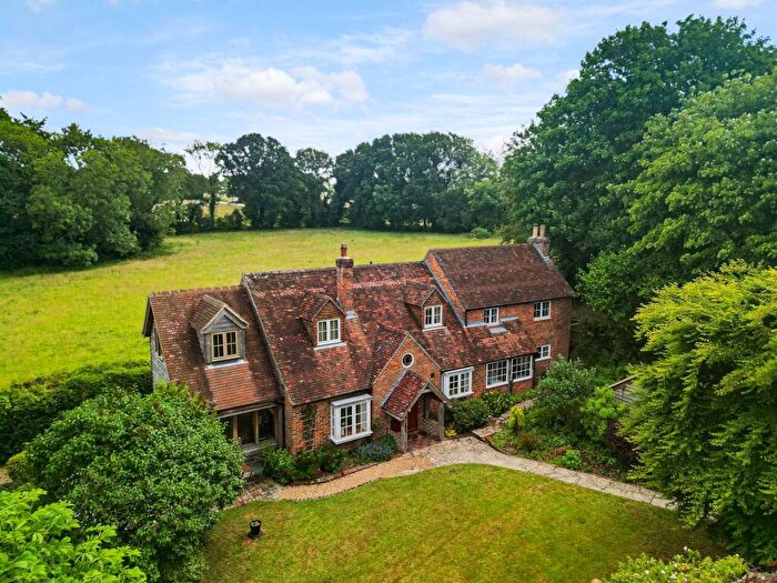 4 Bedroom Detached House For Sale In Church Road, Swanmore, SO32