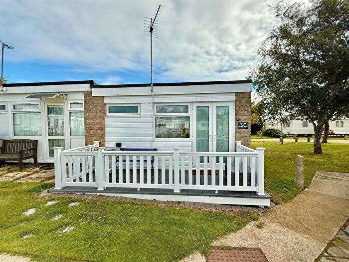 2 Bedroom Chalet For Sale In Beach Road, Hemsby, NR29