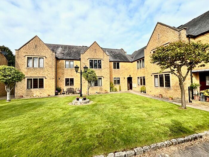 2 Bedroom Flat To Rent In Seymour Gate, Chipping Campden, GL55